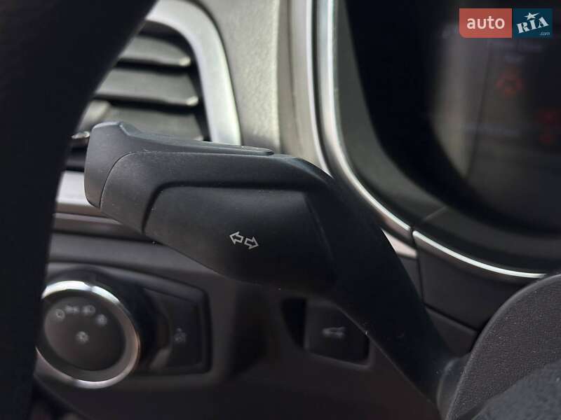 Седан Ford Fusion 2013 в Рівному
