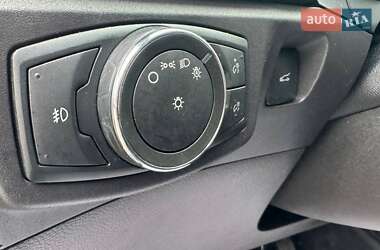 Седан Ford Fusion 2016 в 