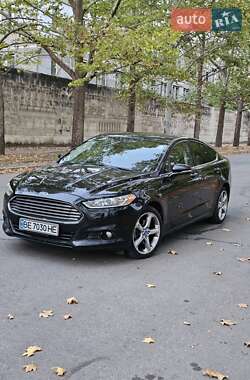 Седан Ford Fusion 2013 в 