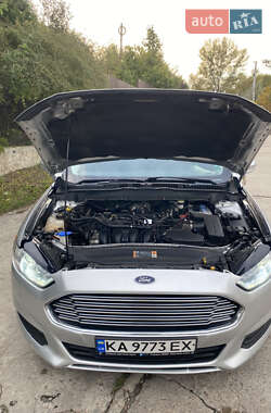 Седан Ford Fusion 2014 в 