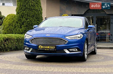Седан Ford Fusion 2016 в 