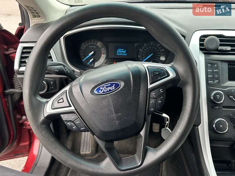 Седан Ford Fusion 2015 в Киеве