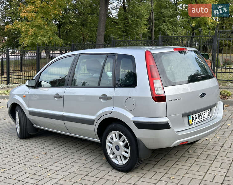 Хетчбек Ford Fusion 2008 в Прилуках фото 3 Хетчбек Ford Fusion 2008 в Прилуках