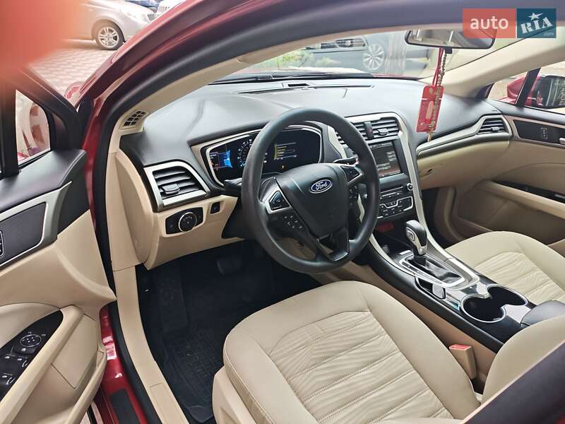 Седан Ford Fusion 2015 в Києві