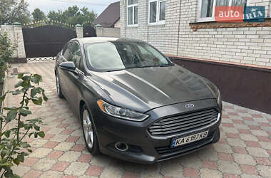 Седан Ford Fusion 2014 в 