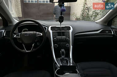 Седан Ford Fusion 2014 в 