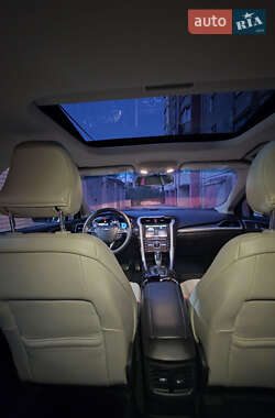 Седан Ford Fusion 2015 в 