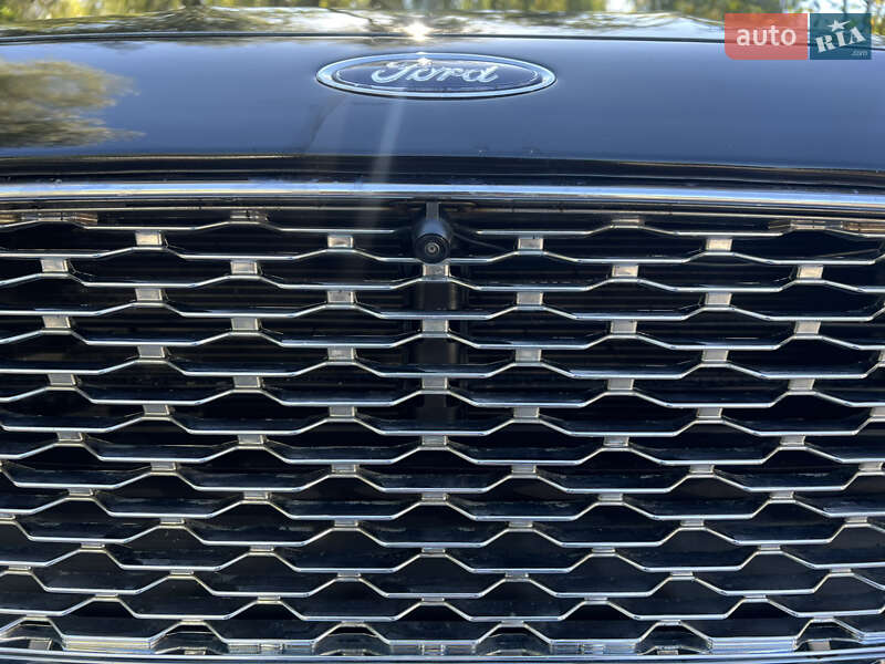 Седан Ford Fusion 2018 в Тульчине