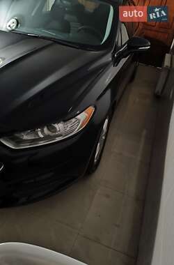 Седан Ford Fusion 2014 в 