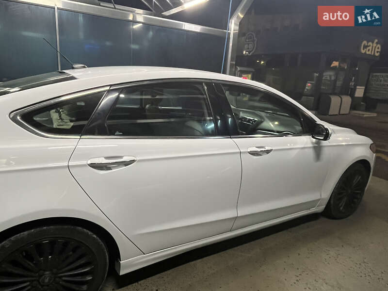 Седан Ford Fusion 2015 в Вінниці