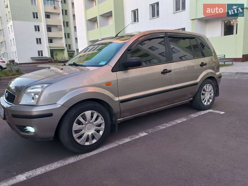 Хетчбек Ford Fusion 2003 в Харкові