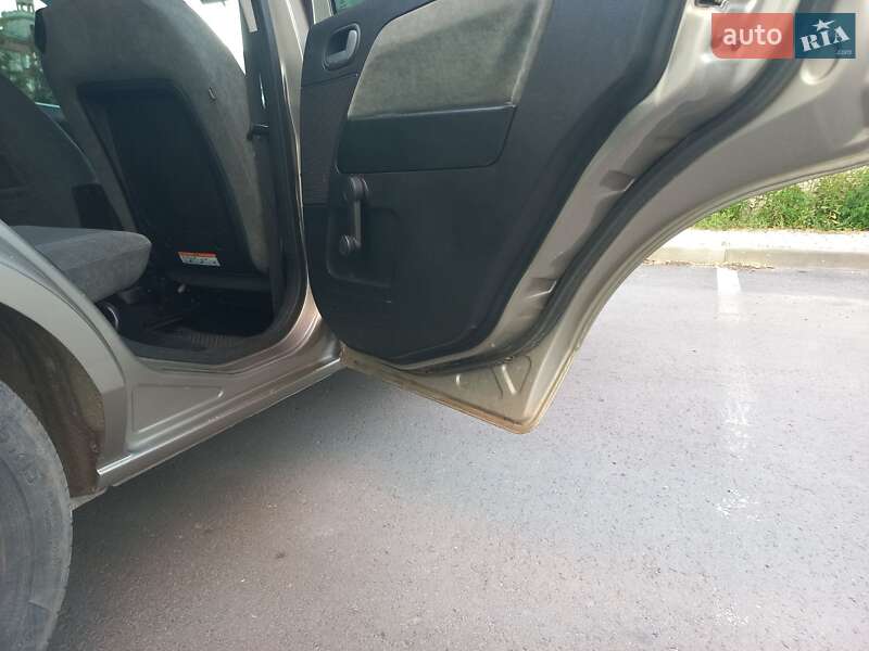 Хетчбек Ford Fusion 2003 в Харкові