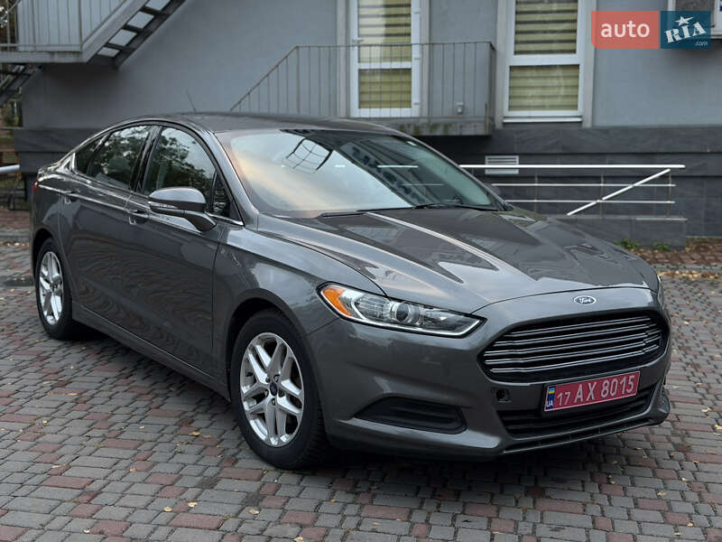 Седан Ford Fusion 2014 в Лубнах