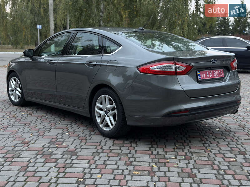 Седан Ford Fusion 2014 в Лубнах