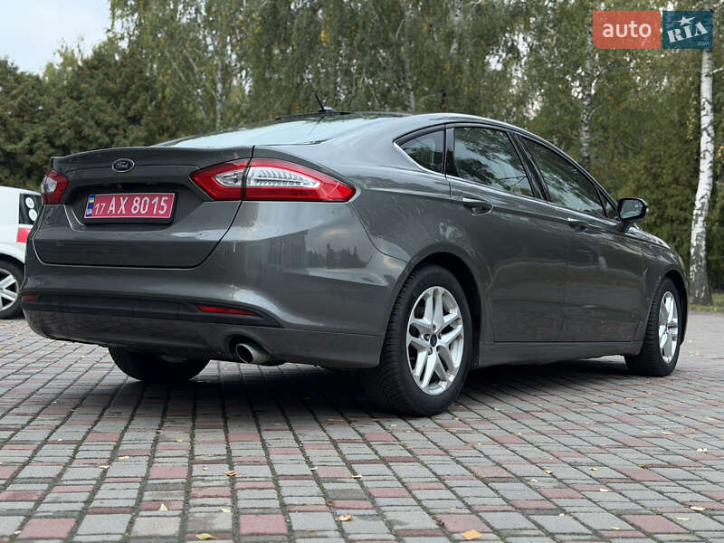 Седан Ford Fusion 2014 в Лубнах