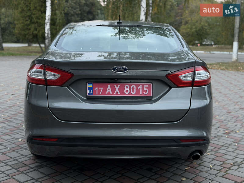 Седан Ford Fusion 2014 в Лубнах