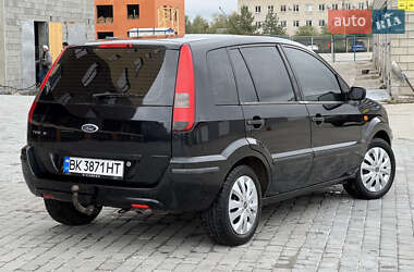 Хетчбек Ford Fusion 2003 в 