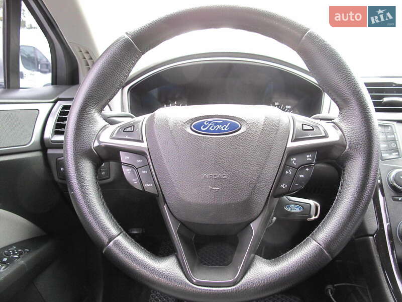 Седан Ford Fusion 2016 в Києві фото 47 Седан Ford Fusion 2016 в Києві