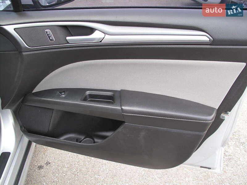 Седан Ford Fusion 2016 в Києві фото 56 Седан Ford Fusion 2016 в Києві