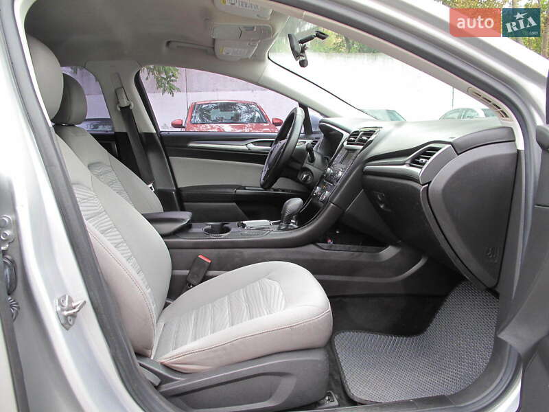Седан Ford Fusion 2016 в Києві фото 58 Седан Ford Fusion 2016 в Києві