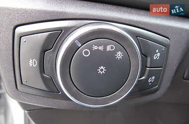 Седан Ford Fusion 2016 в 