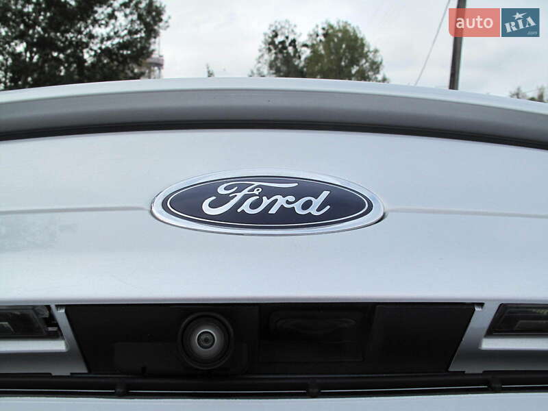 Седан Ford Fusion 2016 в Києві фото 51 Седан Ford Fusion 2016 в Києві