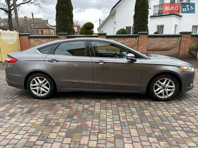 Седан Ford Fusion 2014 в Дубовом
