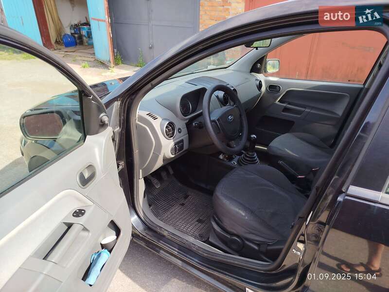 Хэтчбек Ford Fusion 2005 в Житомире фото 6 Хэтчбек Ford Fusion 2005 в Житомире