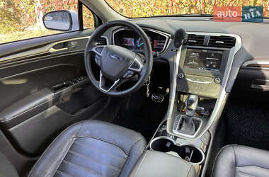 Седан Ford Fusion 2014 в 