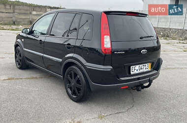 Хетчбек Ford Fusion 2009 в 
