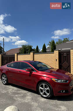 Седан Ford Fusion 2013 в 