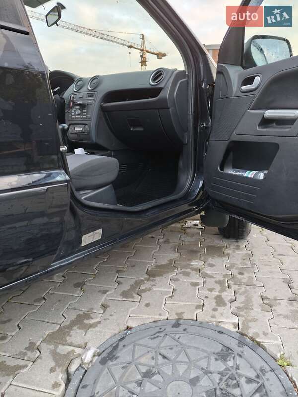 Хетчбек Ford Fusion 2011 в Львові