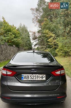 Седан Ford Fusion 2016 в 