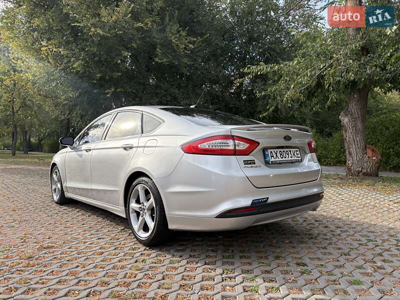 Седан Ford Fusion 2014 в Харкові
