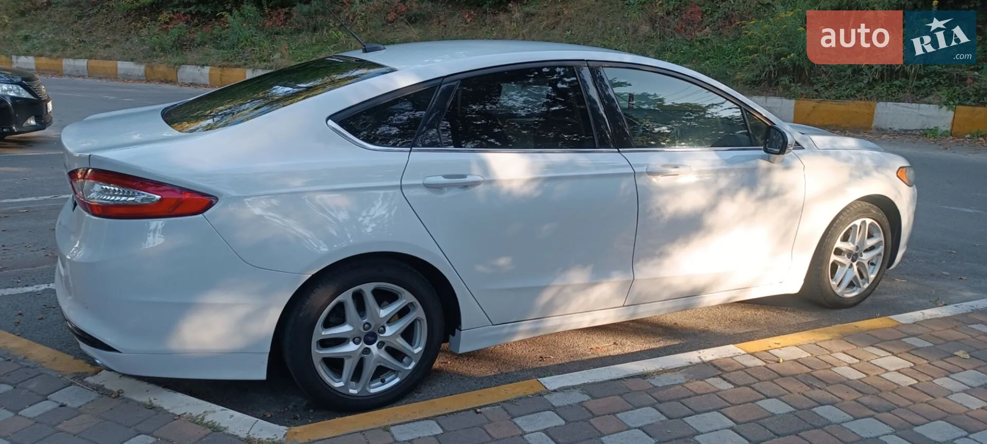 2016 Ford Fusion - мініатюра 11