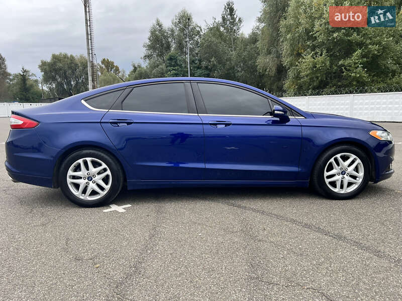 Седан Ford Fusion 2014 в Киеве