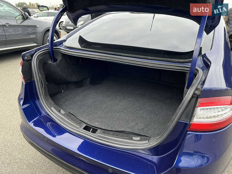 Седан Ford Fusion 2014 в Киеве