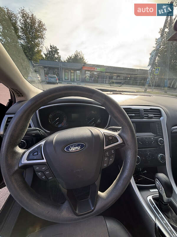 Седан Ford Fusion 2015 в Киеве фото 18 Седан Ford Fusion 2015 в Киеве