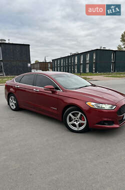 Седан Ford Fusion 2012 в 