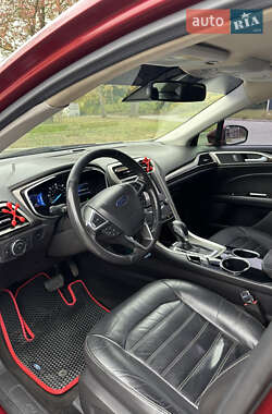 Седан Ford Fusion 2012 в 