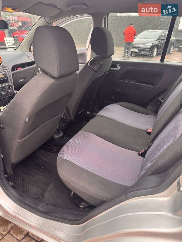 Хэтчбек Ford Fusion 2007 в Ивано-Франковске фото 10 Хэтчбек Ford Fusion 2007 в Ивано-Франковске