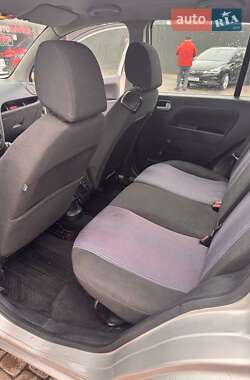 Хетчбек Ford Fusion 2007 в 
