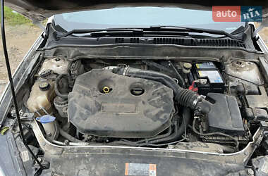 Седан Ford Fusion 2014 в 