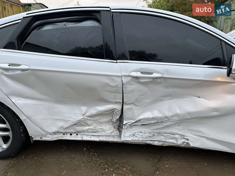 Седан Ford Fusion 2014 в Ивано-Франковске