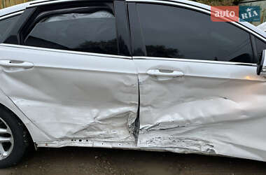 Седан Ford Fusion 2014 в 