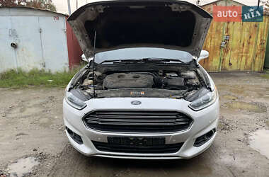 Седан Ford Fusion 2014 в 
