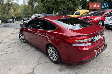 Седан Ford Fusion 2016 в 