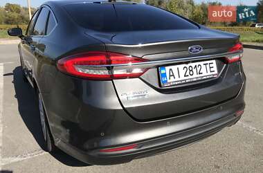 Седан Ford Fusion 2016 в 
