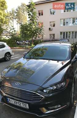 Седан Ford Fusion 2016 в 