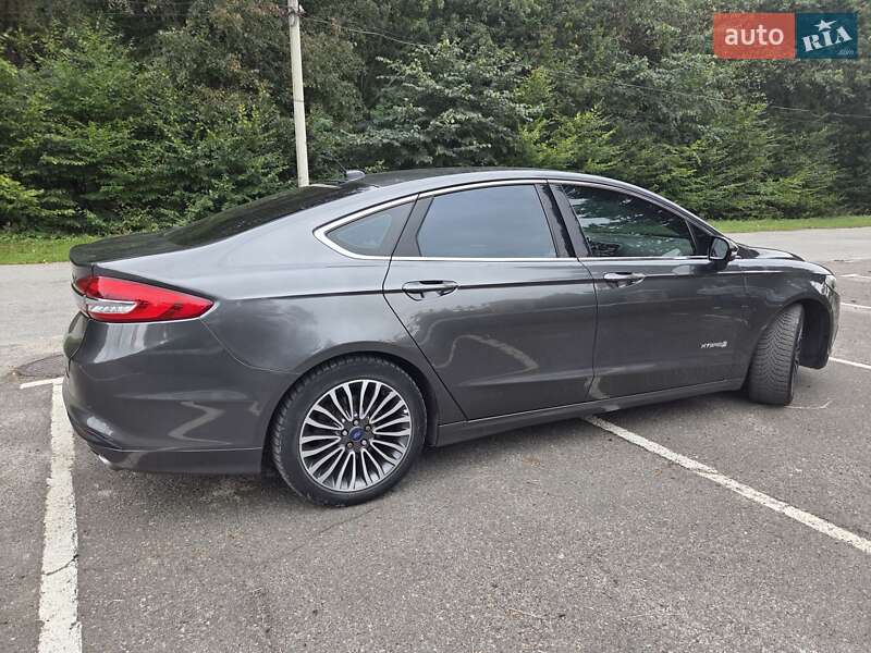 Седан Ford Fusion 2016 в Киеве